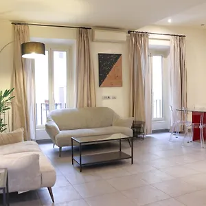 Domus Superior Banchi Nuovi - Navona Pl. - Pantheon Appartement